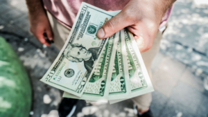 7 ötlet arra, hogyan változtass a pénzzel való kapcsolatodon – Gary Douglas